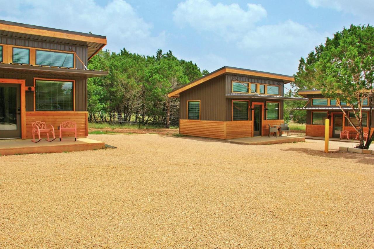 Green Acres Cottages - Fredericksburg Suite วิมเบอร์ลีย์ ภายนอก รูปภาพ
